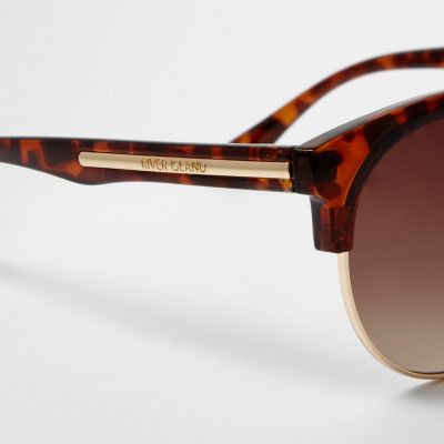 Brown tortoiseshell frame sunglasses